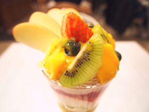 Fruits Fruits (Vegan Parfait)