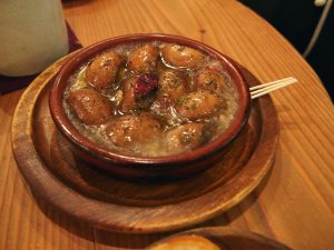 Ahijo of mushrooms and bread