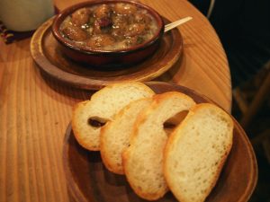 Ahijo of mushrooms and bread