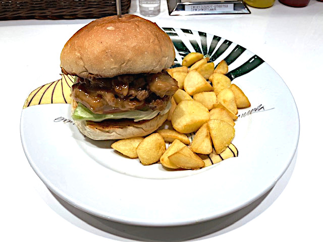 Isseki Sancho Terimayo Chunk Burger