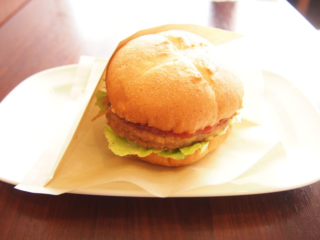 Vegan Burger (Whole Wheat Flour Sand Soy Meat)