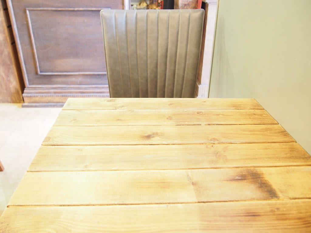 Table seat of TSUMUGU CAFE