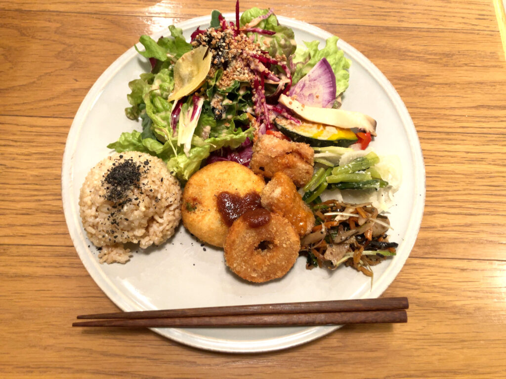 Assorted Macrobi Meal Plate of CHAYA Natural & Wild Table Hibiya