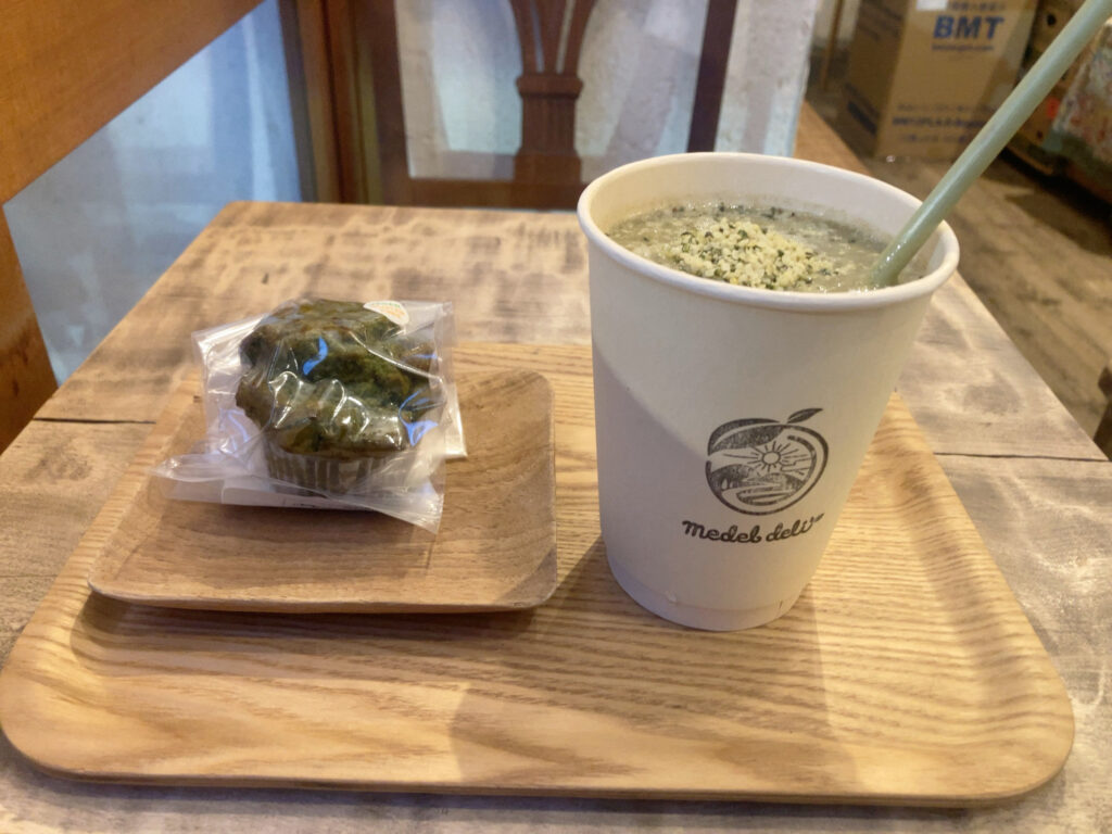 Hemp Banana Smoothie and Amazake Matcha Muffin of Medel deli